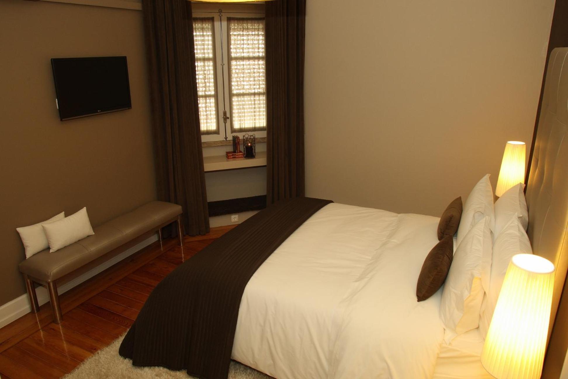 Alojamento de Acomodação e Pequeno-almoço Castilho House 3*